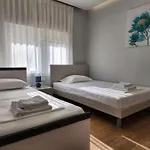Cozy Midtown Apartment In Tirana