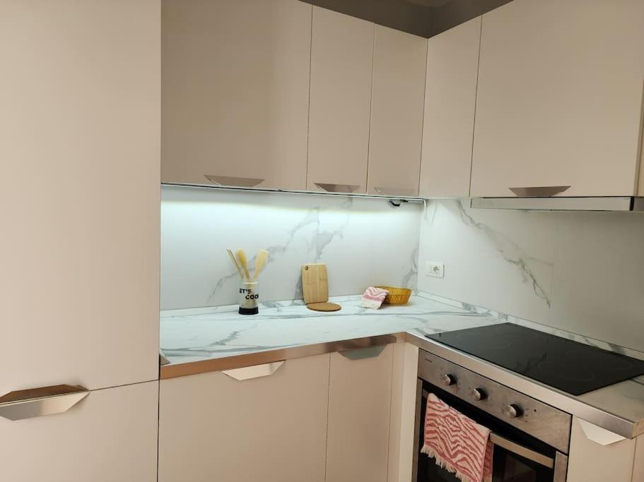 Apartamento Cozy Midtown In Tirana